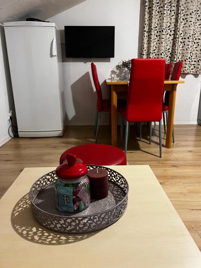 Euphoria Apartment Obuljeno Luaran gambar